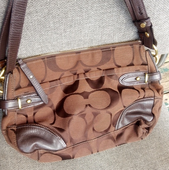 Coach purse - Picture 2 of 3